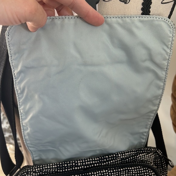 Kipling sling black and white abstract bag - Picture 5 of 10